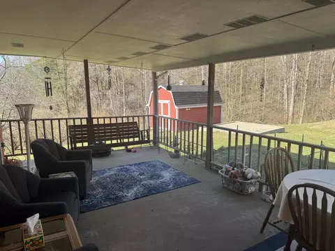 87 Collier Ave, Jackson, KY 41339 photo 9