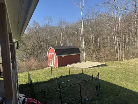 87 Collier Ave, Jackson, KY 41339 photo 10
