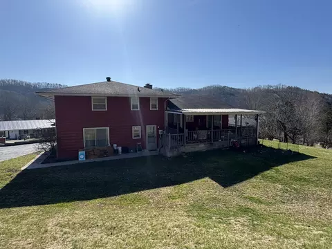 87 Collier Ave, Jackson, KY 41339 photo 3
