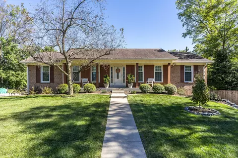3352 Carriage Ln, Lexington, KY 40517