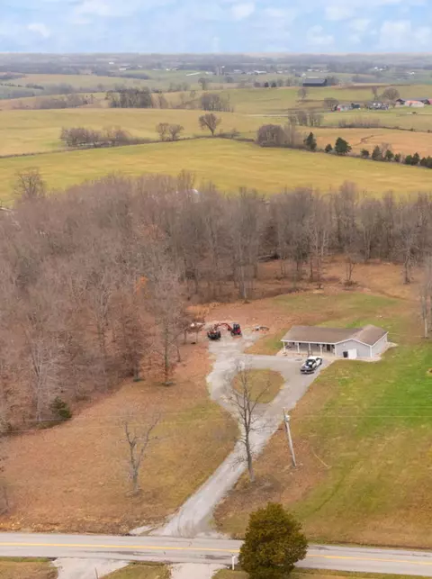 1803 Gaffney Rd, Crab Orchard, KY 40419