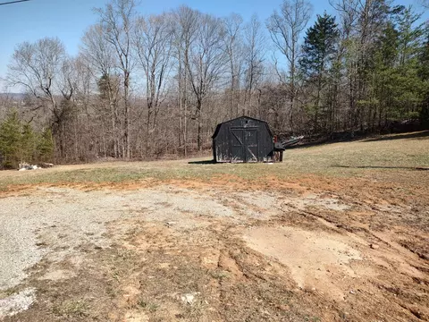 1805 Doc Adams Rd, Mount Vernon, KY 40456