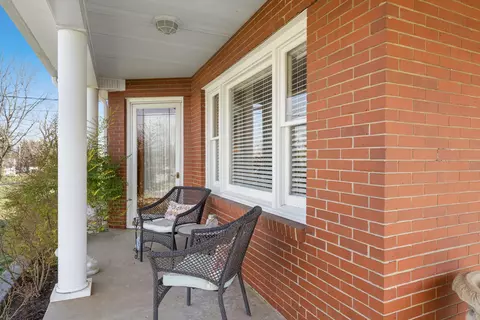 Exterior - 403 E Third St, Perryville, KY 40468 photo 2 of 11