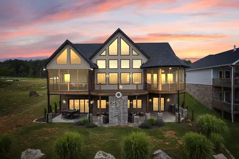 229 W Canterbury Dr, Bronston, KY 42518