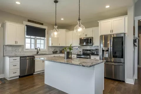250 Davenport Rd, Harrodsburg, KY 40330