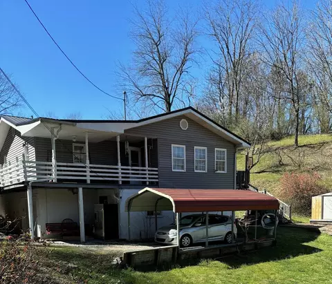 56 Old Harold Road Rd, Harold, KY 41635