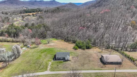 View/Area - 2726 Dreyfus Rd, Waco, KY 40385 photo 8 of 9
