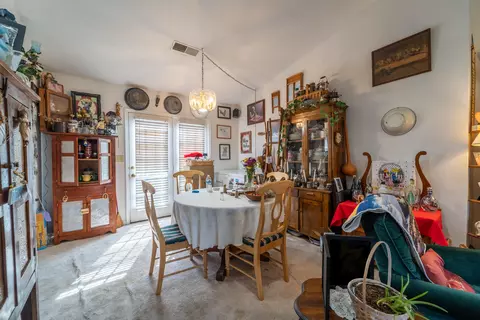 Dining - 2726 Dreyfus Rd, Waco, KY 40385 photo 1 of 1