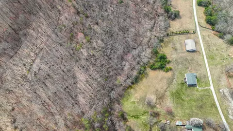 View/Area - 2726 Dreyfus Rd, Waco, KY 40385 photo 3 of 9