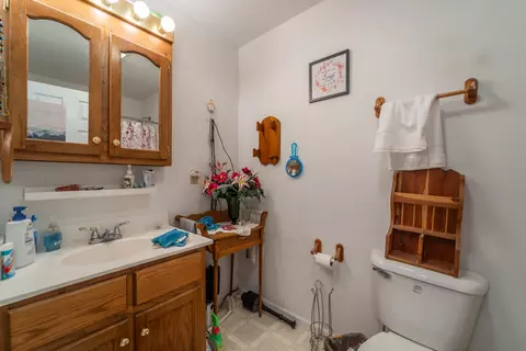 Bath - 2726 Dreyfus Rd, Waco, KY 40385 photo 3 of 3