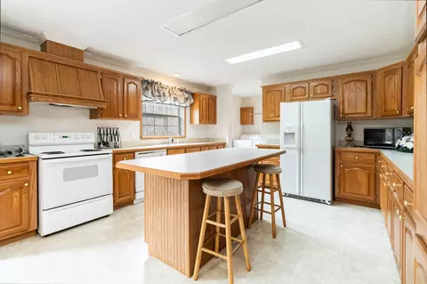 449 Flint Rd, Waco, KY 40385 photo 3