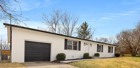 122 Rebecca Dr, Richmond, KY 40475