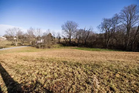 52 Shadow Oak Dr, Somerset, KY 42503