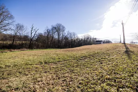 88 Shadow Oak Dr, Somerset, KY 42503