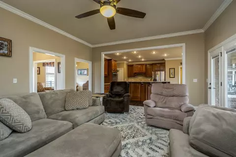 100 Nikkis Cir, Berea, KY 40403 photo 13