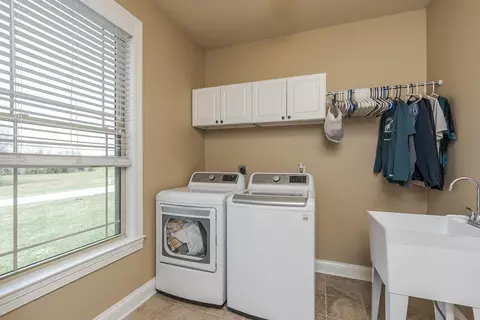100 Nikkis Cir, Berea, KY 40403 photo 25
