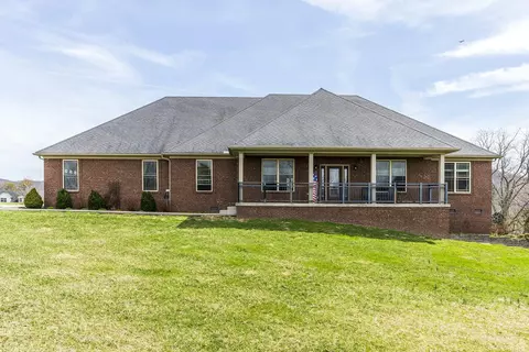 100 Nikkis Cir, Berea, KY 40403 photo 3