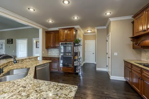 100 Nikkis Cir, Berea, KY 40403 photo 16