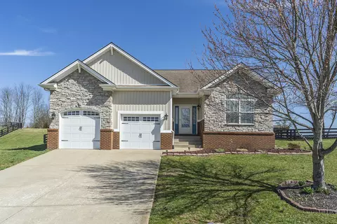 171 Westwoods Dr, Georgetown, KY 40324