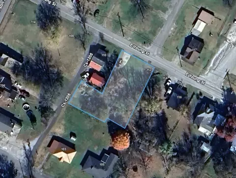 112 E Young St, Princeton, KY 42445