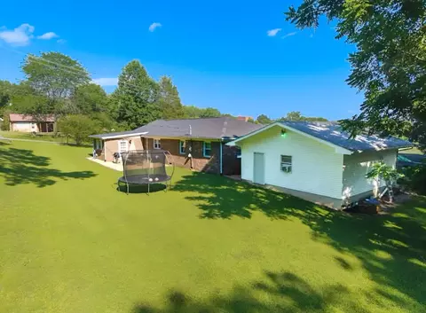 725 N Hancock Ave, Corbin, KY 40701 photo 3