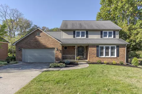 6027 Riva Ridge Rd, Versailles, KY 40383