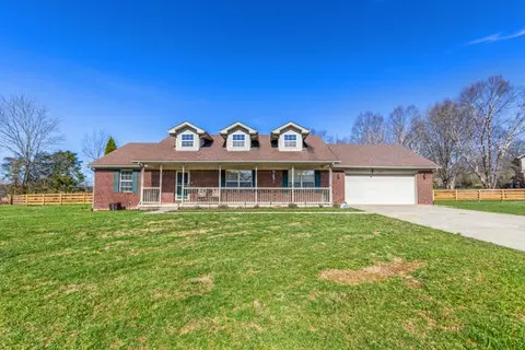 1014 Diamond Brook Dr, Richmond, KY 40475