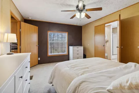 Bedroom - 125 Mcdowell Rd, Burnside, KY 42519 photo 3 of 11