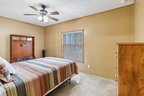 Bedroom - 125 Mcdowell Rd, Burnside, KY 42519 photo 11 of 11