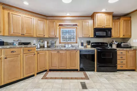 Kitchen - 125 Mcdowell Rd, Burnside, KY 42519 photo 3 of 3