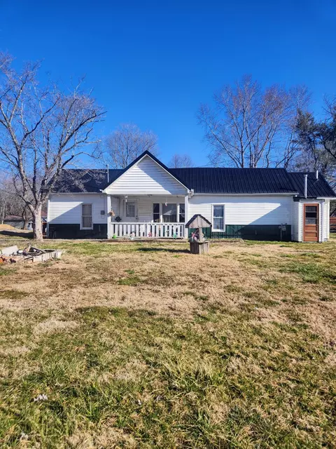 95 Second Ave, Clay City, KY 40312