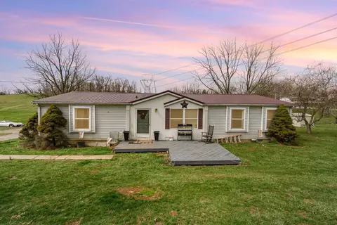 374 N Middletown Rd, Winchester, KY 40391