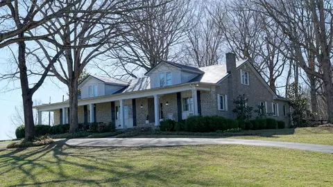 99 Little Creek Rd, Somerset, KY 42503
