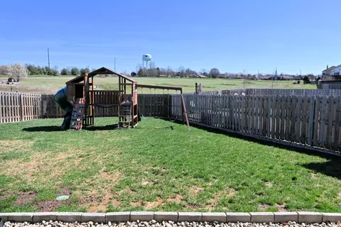 Exterior - 104 Natchez Trce, Georgetown, KY 40324 photo 3 of 4