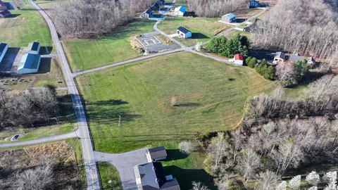 4 Peach Tree Ln, Russell Springs, KY 42642