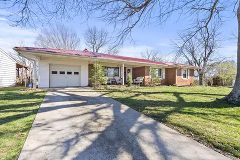 224 Cladorbon Dr, Cynthiana, KY 41031