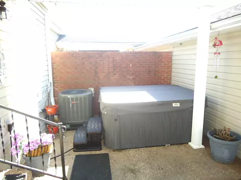 522 E Walnut St, Danville, KY 40422 photo 13