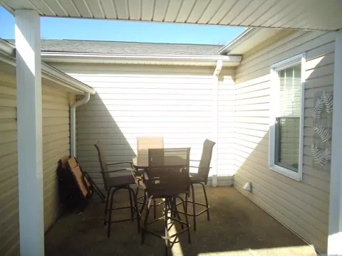 522 E Walnut St, Danville, KY 40422 photo 12