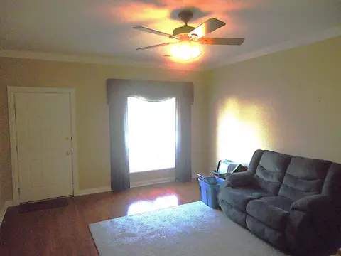 522 E Walnut St, Danville, KY 40422 photo 4