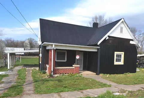 533 Cogar Ave, Harrodsburg, KY 40330