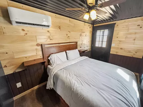Bedroom - 197 Spring Branch Hollow Rd, Nancy, KY 42544 photo 7 of 8