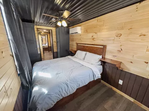 Bedroom - 197 Spring Branch Hollow Rd, Nancy, KY 42544 photo 6 of 8