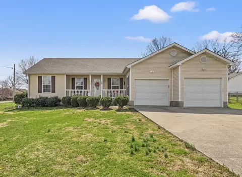 26 Kentucky Ave, Junction City, KY 40440