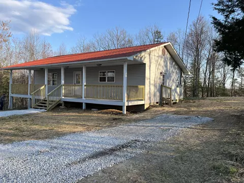 2092 Vanover Ridge Rd, Parkers Lake, KY 42634