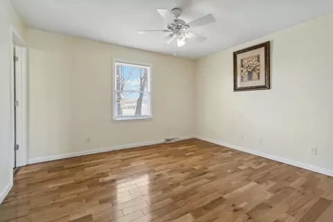 Bedroom - 108 Whitney Ct, Corbin, KY 40701 photo 10 of 13