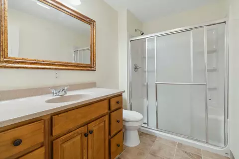 Bath - 108 Whitney Ct, Corbin, KY 40701 photo 3 of 3