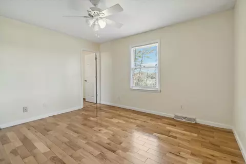 Bedroom - 108 Whitney Ct, Corbin, KY 40701 photo 11 of 13