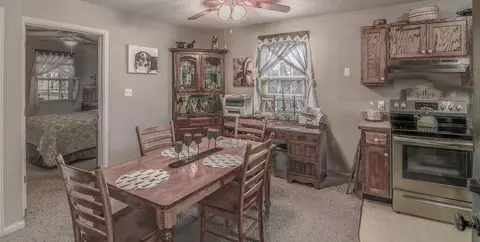 Dining - 30 Cottage Dr, Burnside, KY 42519 photo 2 of 2