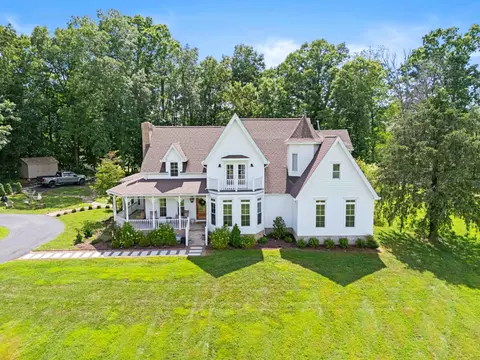 1055 Maple Grove School Rd, London, KY 40744