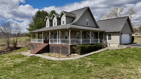 35 Fox Trail Road Rd, Manchester, KY 40962